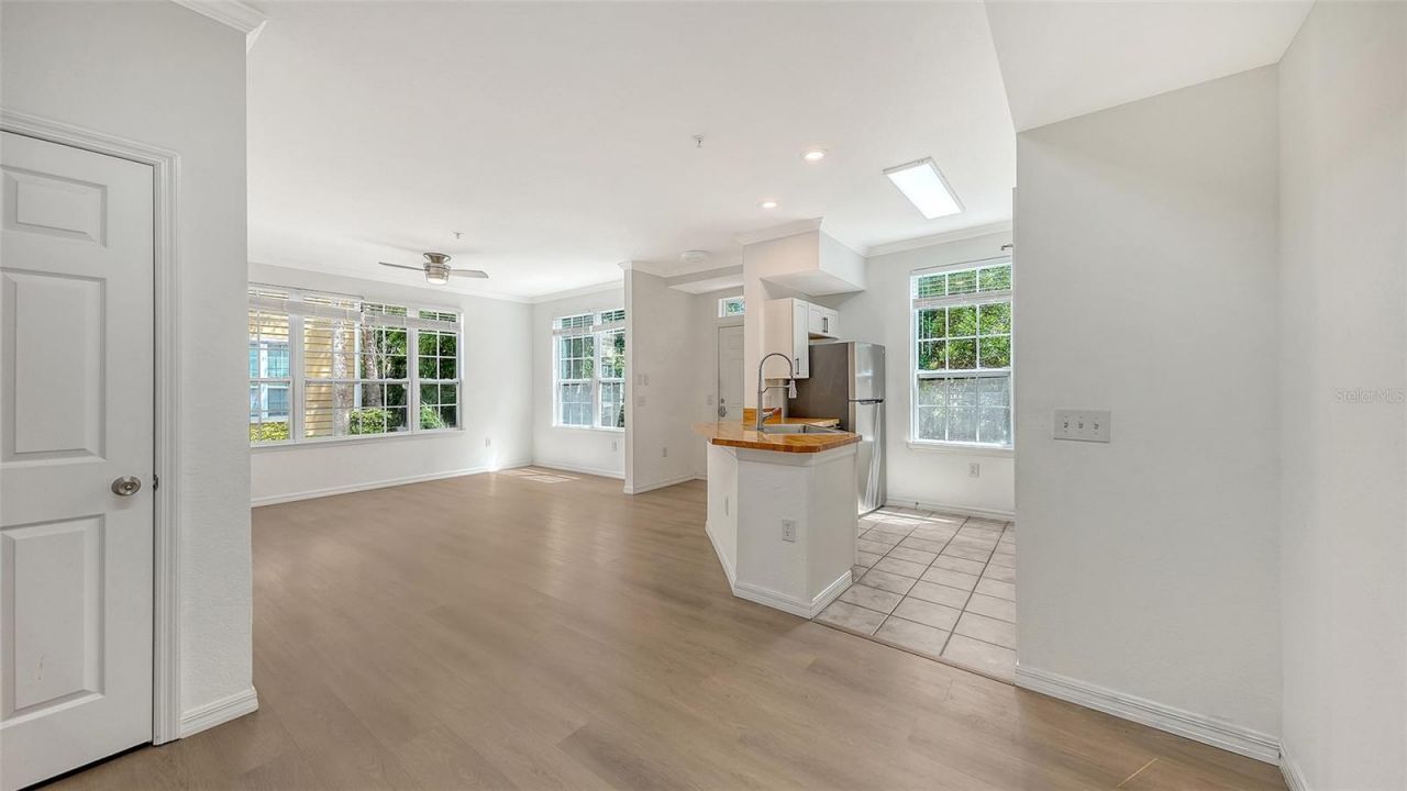 5561 Rosehill Road, Unit 104, Sarasota, FL 34233 Photo