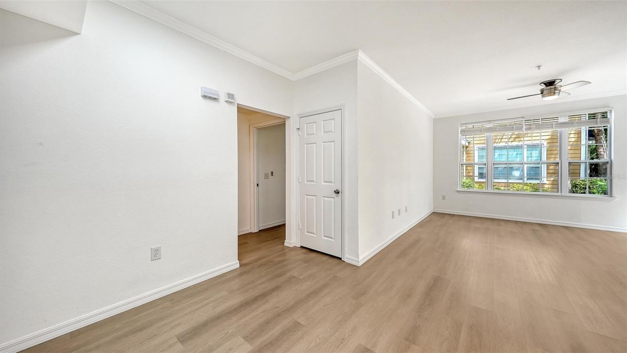 5561 Rosehill Road, Unit 104, Sarasota, FL 34233 Photo