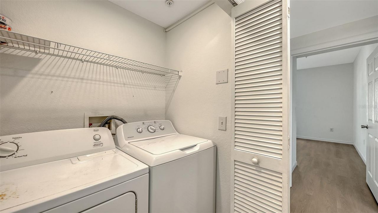 5561 Rosehill Road, Unit 104, Sarasota, FL 34233 Photo