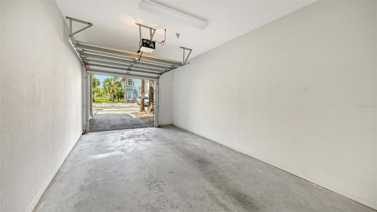 5561 Rosehill Road, Unit 104, Sarasota, FL 34233 Photo