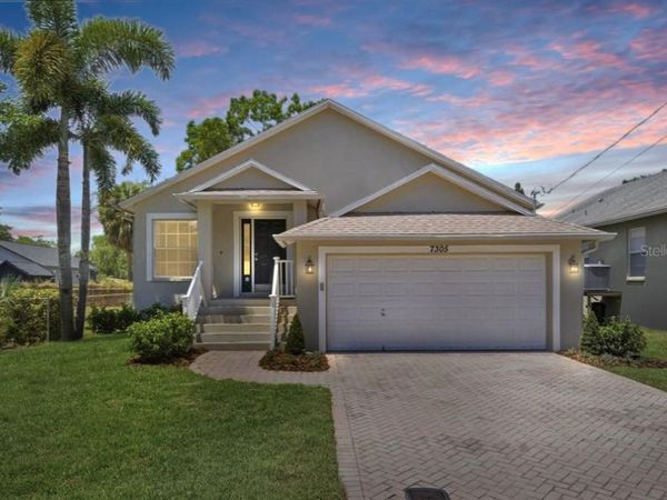 7305 S SWOOPE STREET , TAMPA, FL 33616