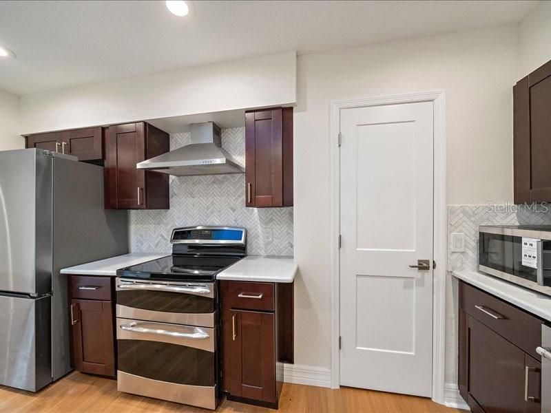 2492 Waterview Court, Sarasota, FL 34231 Photo