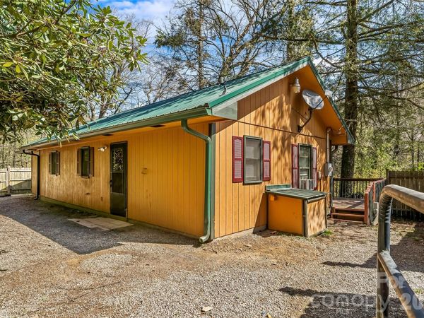 242 Plott Balsam Road, Maggie Valley, NC 28751