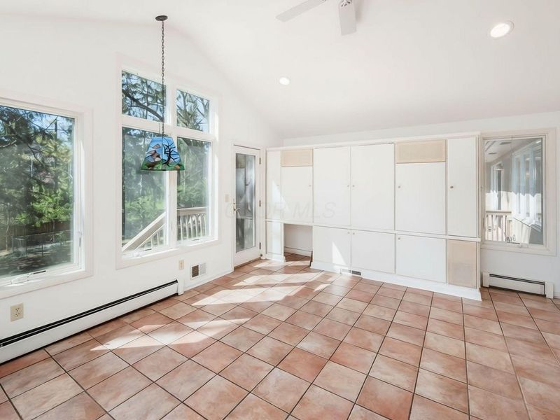 4393 Donington Road, Columbus, OH 43220 Photo 27