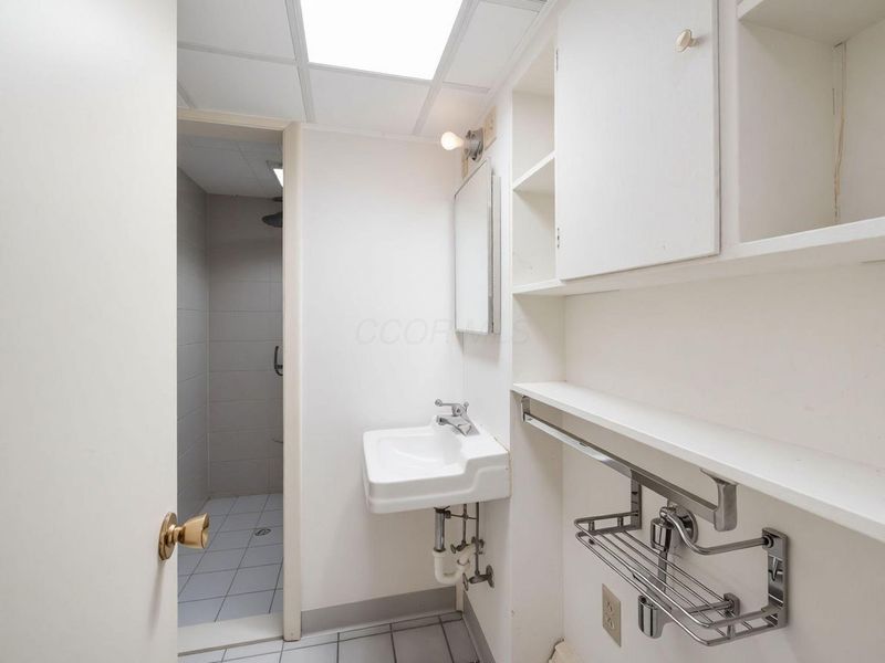 4393 Donington Road, Columbus, OH 43220 Photo 42