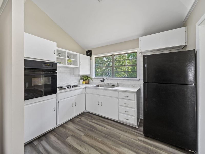 1422 Benson Drive , Columbus, OH 43227 Photo 9