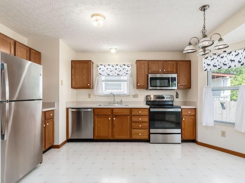 7338 Aplin Drive, Reynoldsburg, OH 43068 Photo 10