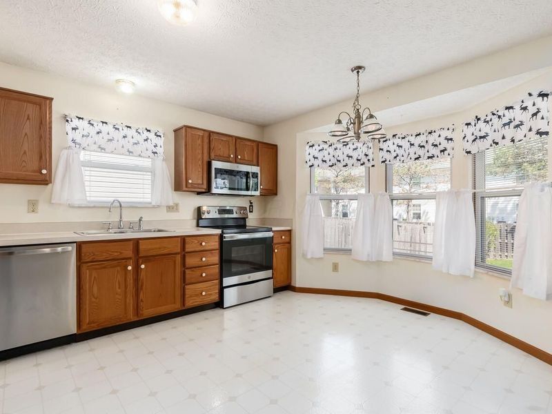 7338 Aplin Drive, Reynoldsburg, OH 43068 Photo 12