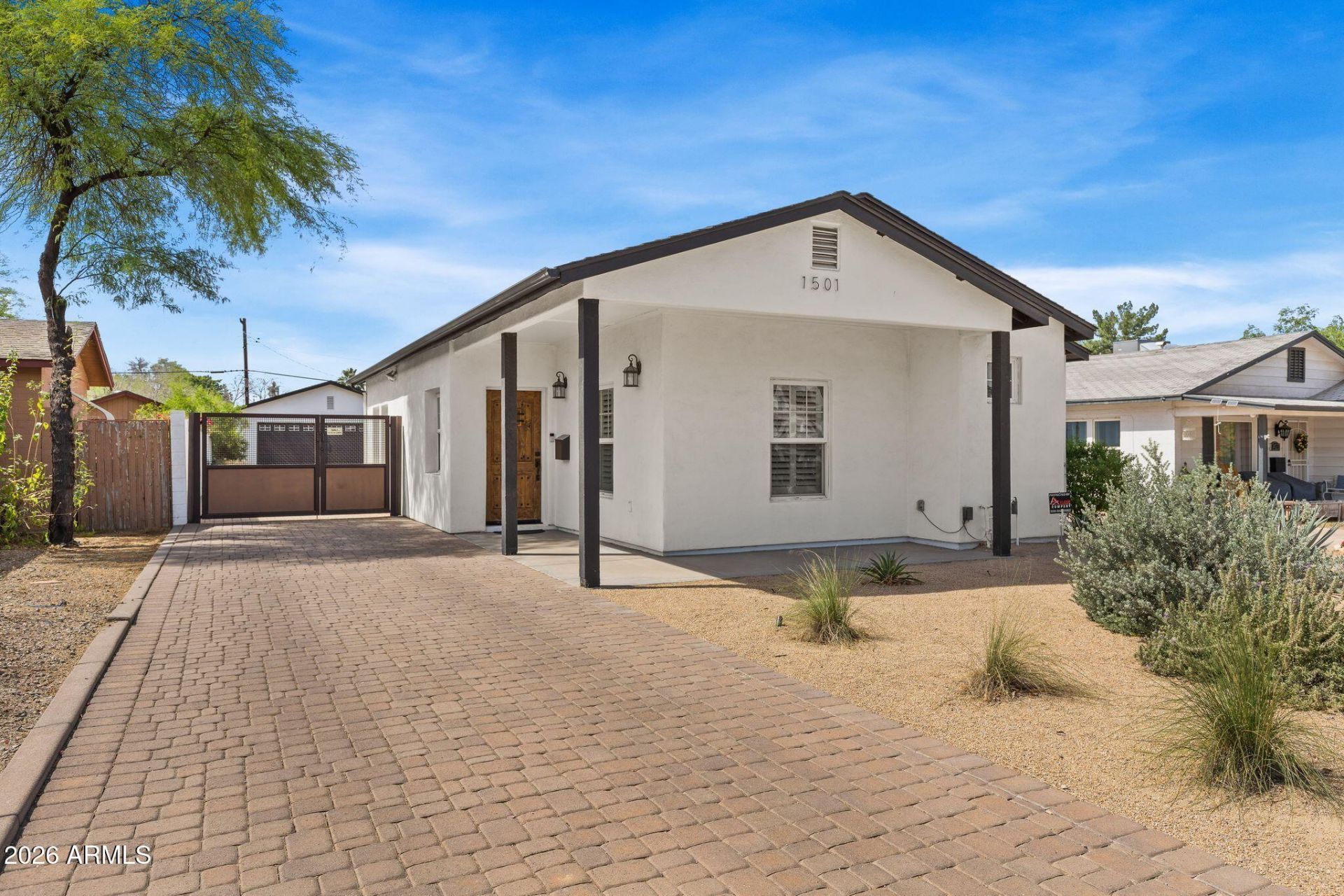 1501 E Earll Drive, Phoenix, AZ 85014 Main Photo