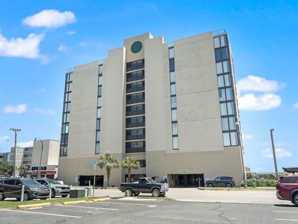1425 E S Ocean Blvd., Unit 4E, North Myrtle Beach, SC 29582