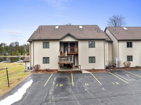 N10911 PESHTIGO RIVER LANE, Unit 9, Crivitz, WI 54114
