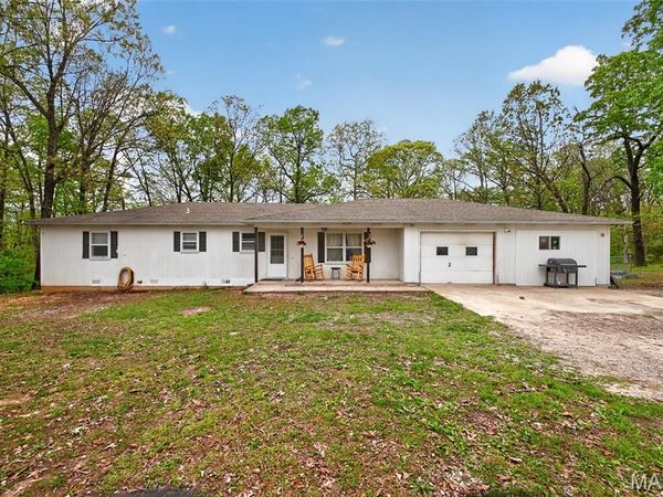 23639 Hawaii Road, Lebanon, MO 65536