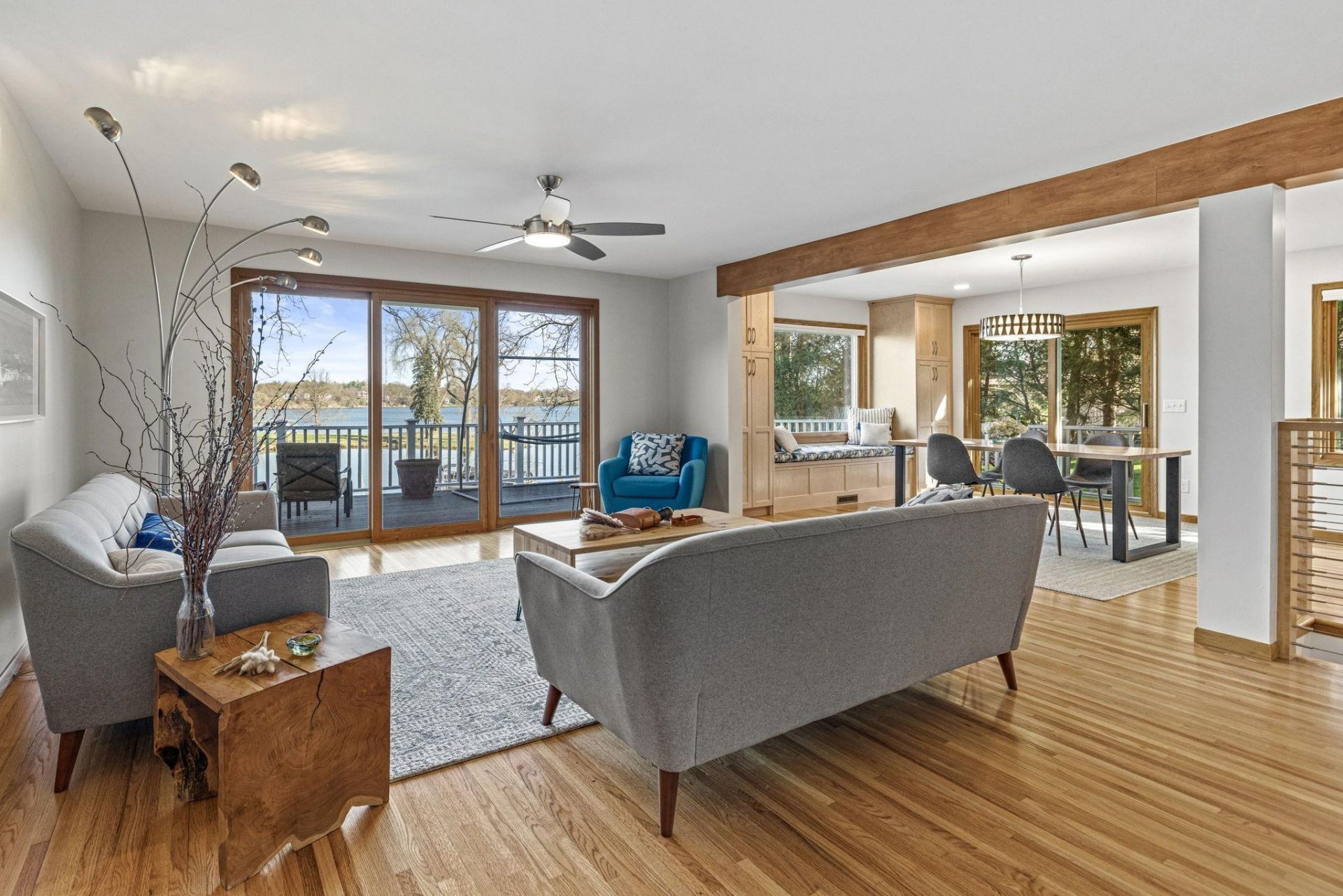 455 S Owasso Boulevard W, Roseville, MN 55113