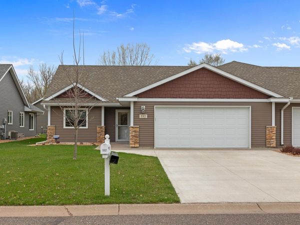 532 6th Court NE, Cambridge, MN 55008