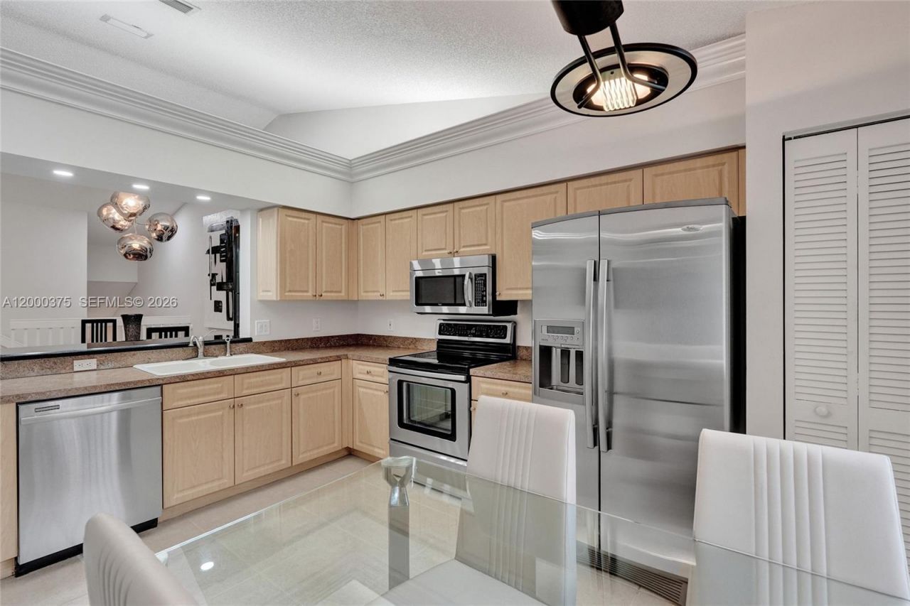 7525 NW 61st Ter, Unit 804, Parkland, FL 33067 Photo