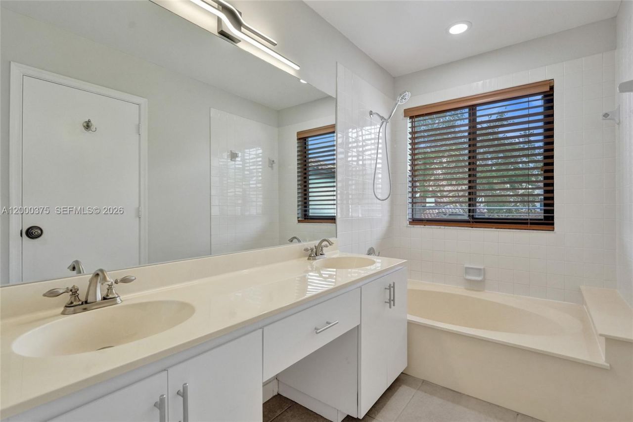 7525 NW 61st Ter, Unit 804, Parkland, FL 33067 Photo