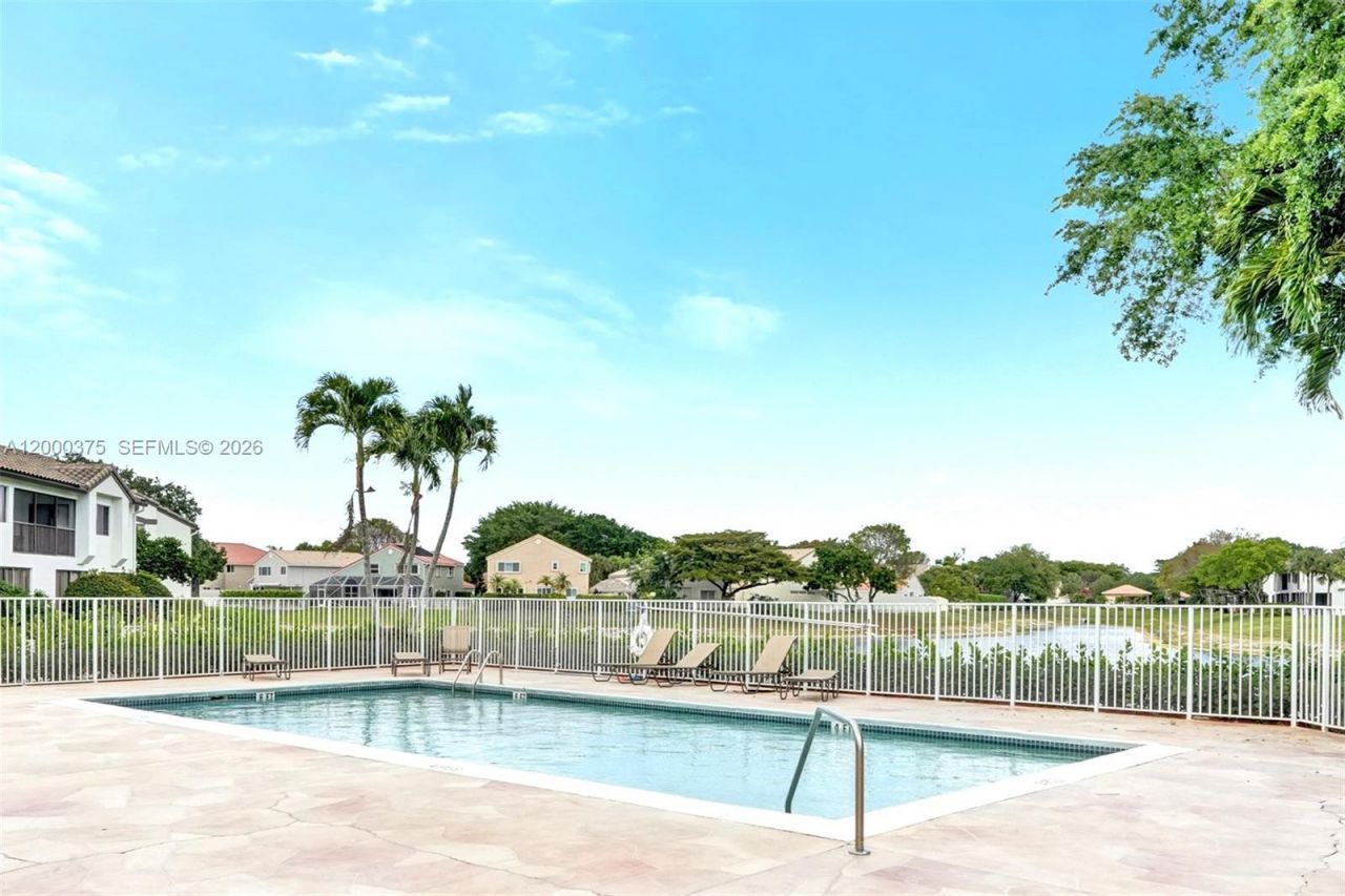 7525 NW 61st Ter, Unit 804, Parkland, FL 33067 Photo
