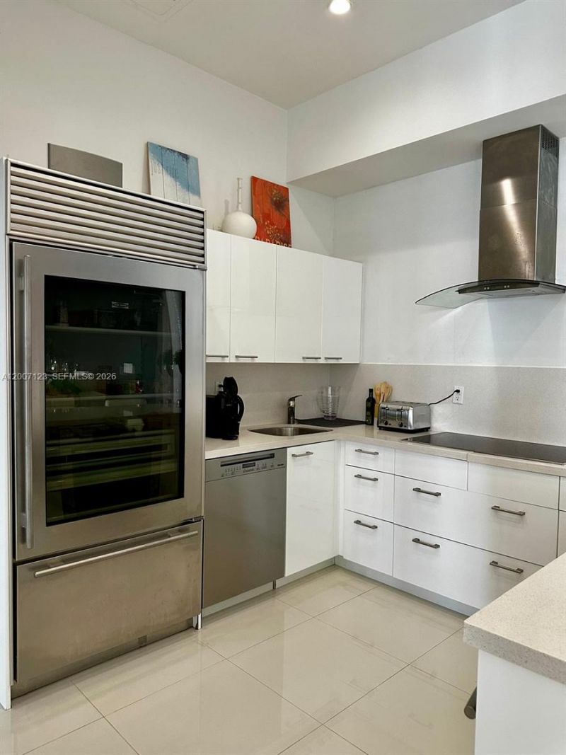 1500 Bay Rd, Unit 1524S, Miami Beach, FL 33139 Photo