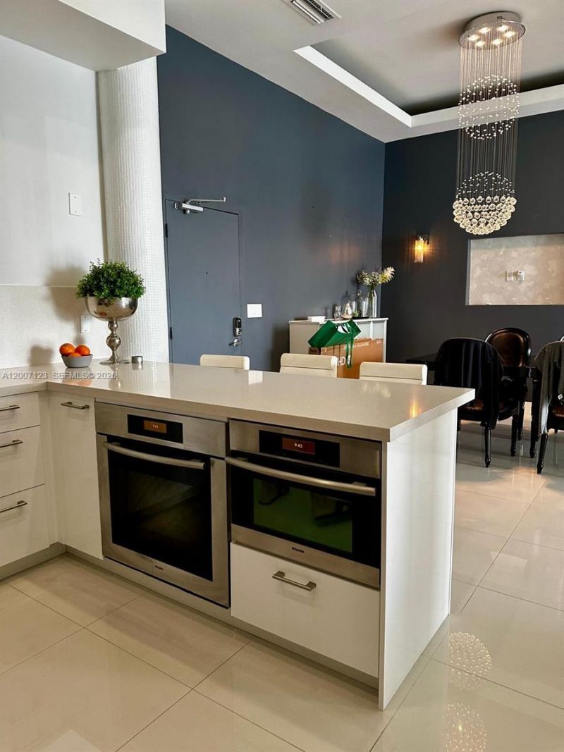 1500 Bay Rd, Unit 1524S, Miami Beach, FL 33139 Photo