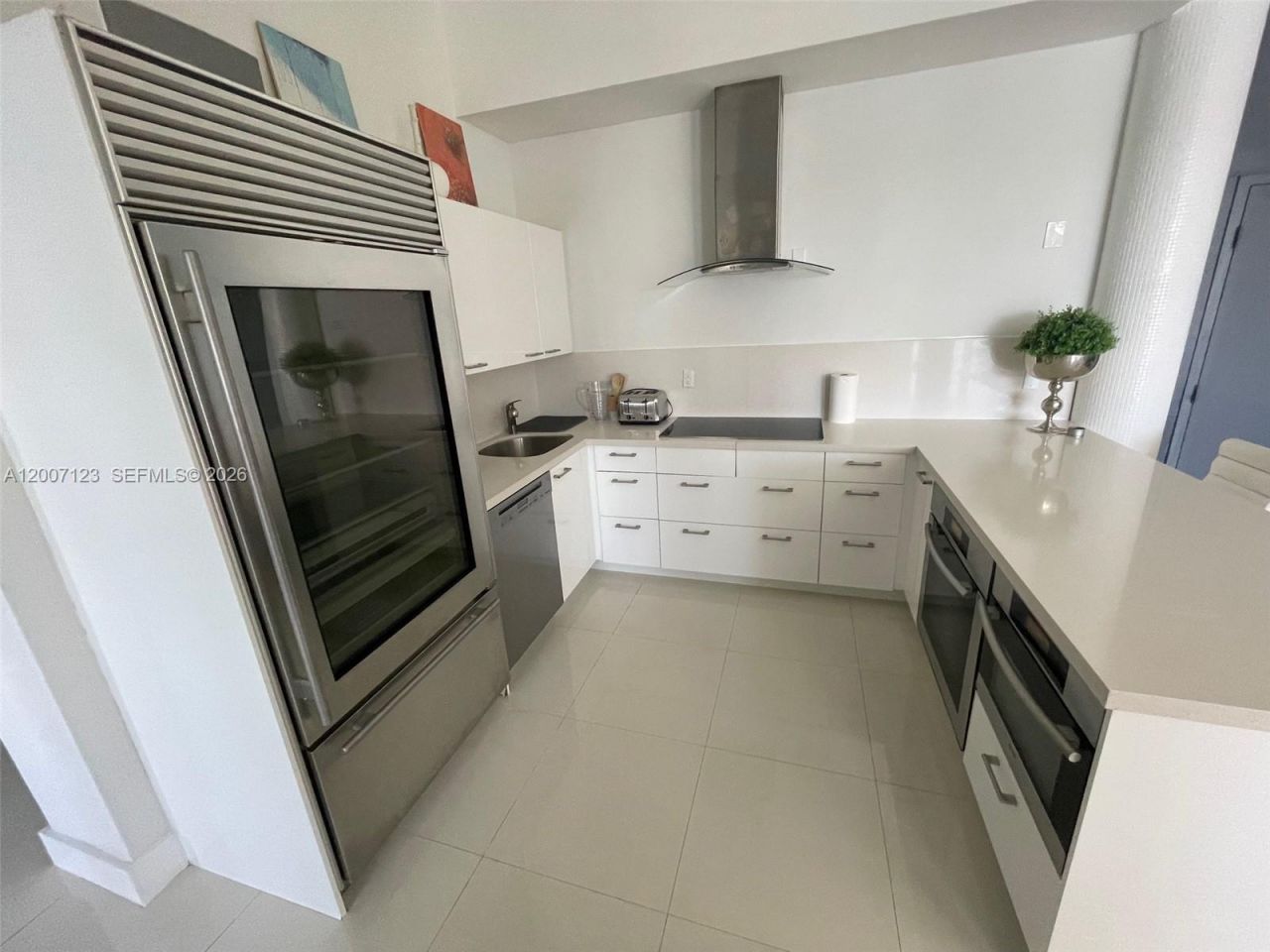 1500 Bay Rd, Unit 1524S, Miami Beach, FL 33139 Photo