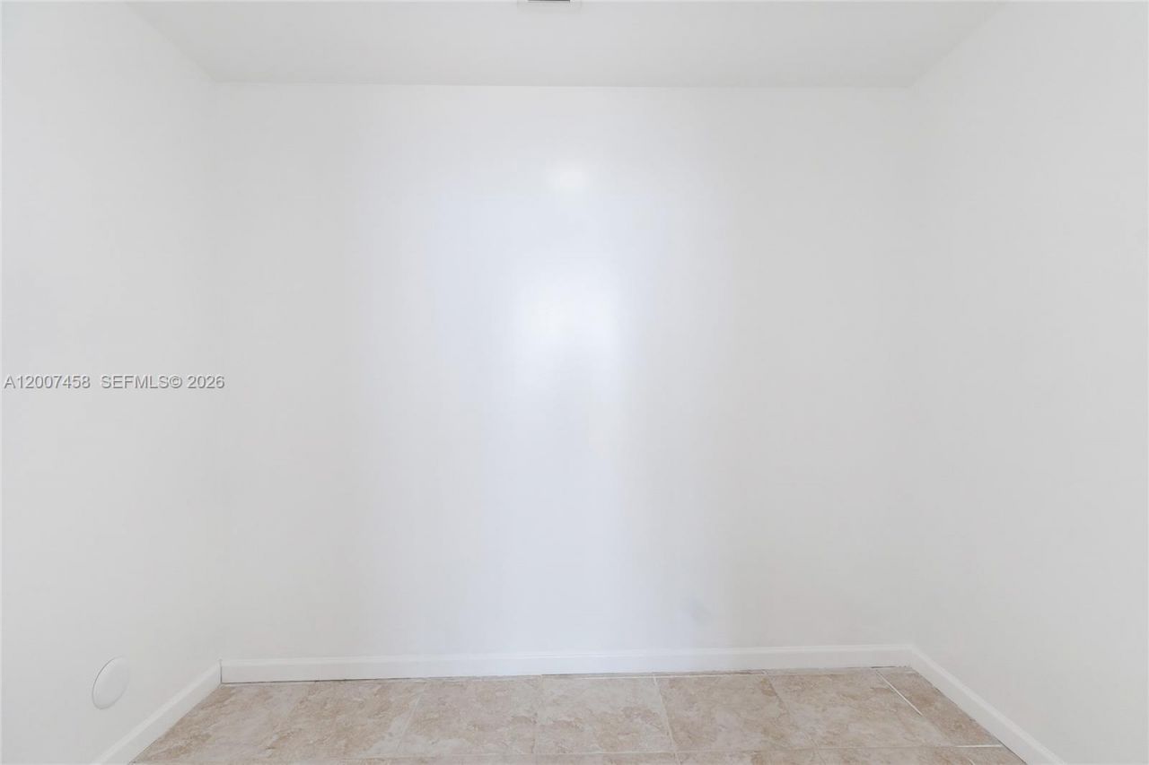725 NE 22nd St , Unit 7B, Miami, FL 33137 Photo