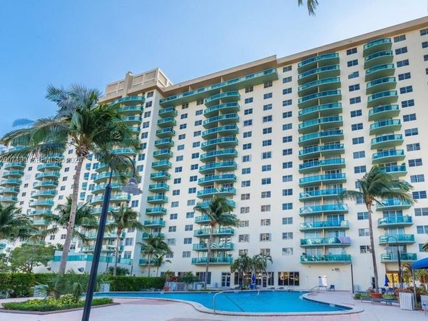 19380 Collins Ave , Unit 805, Sunny Isles Beach, FL 33160
