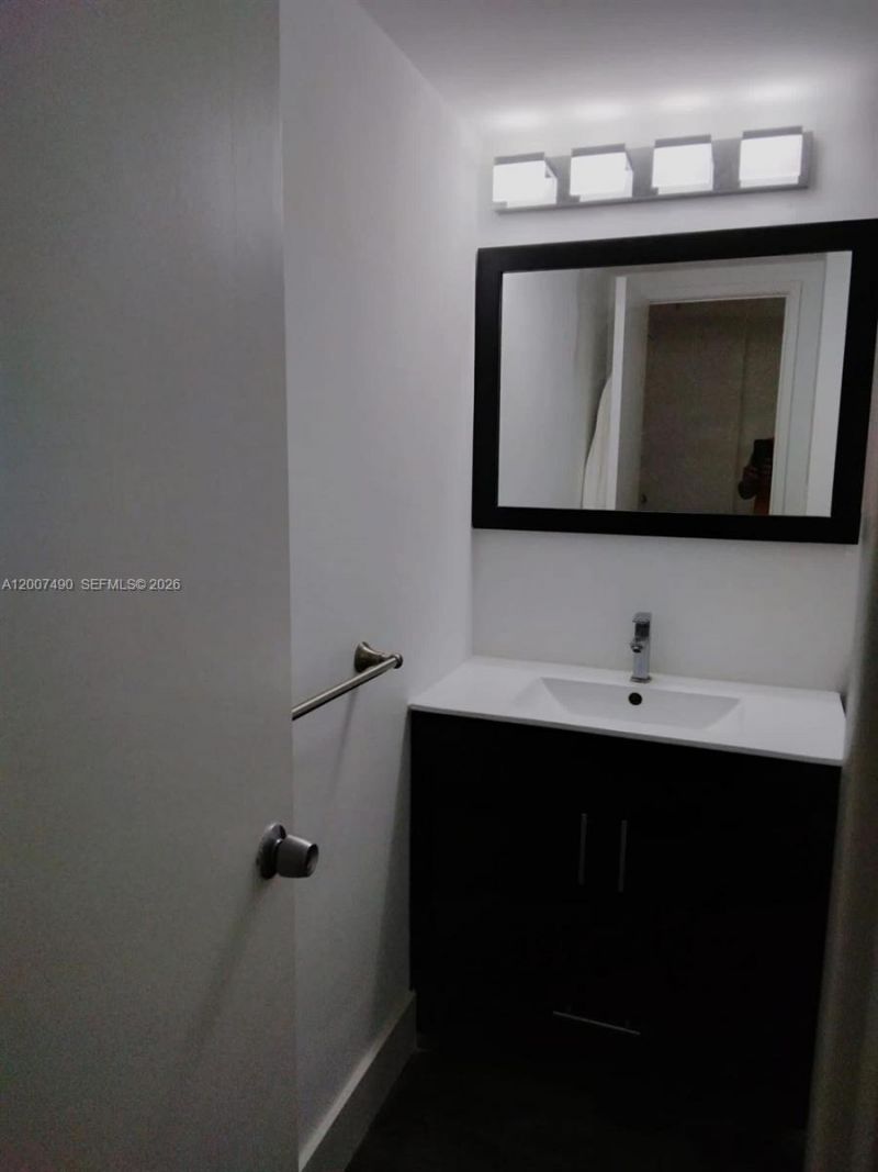 19380 Collins Ave, Unit 805, Sunny Isles Beach, FL 33160 Photo
