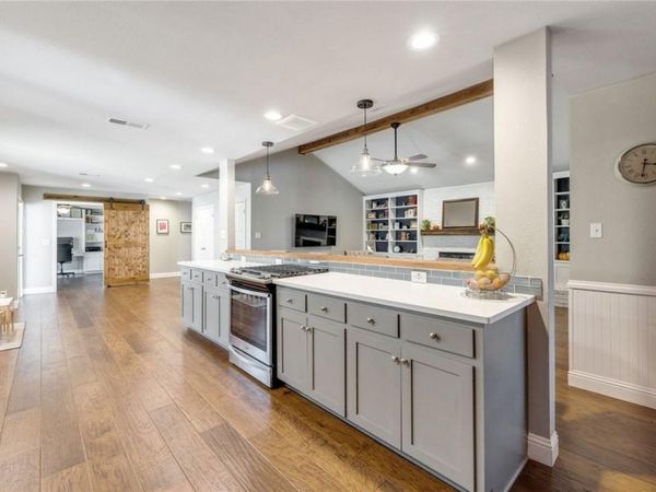 104 Highview RD, Georgetown, TX 78628