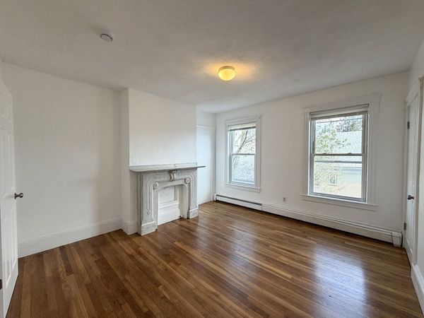 327 Columbia St, Unit 3, Cambridge, MA 02141