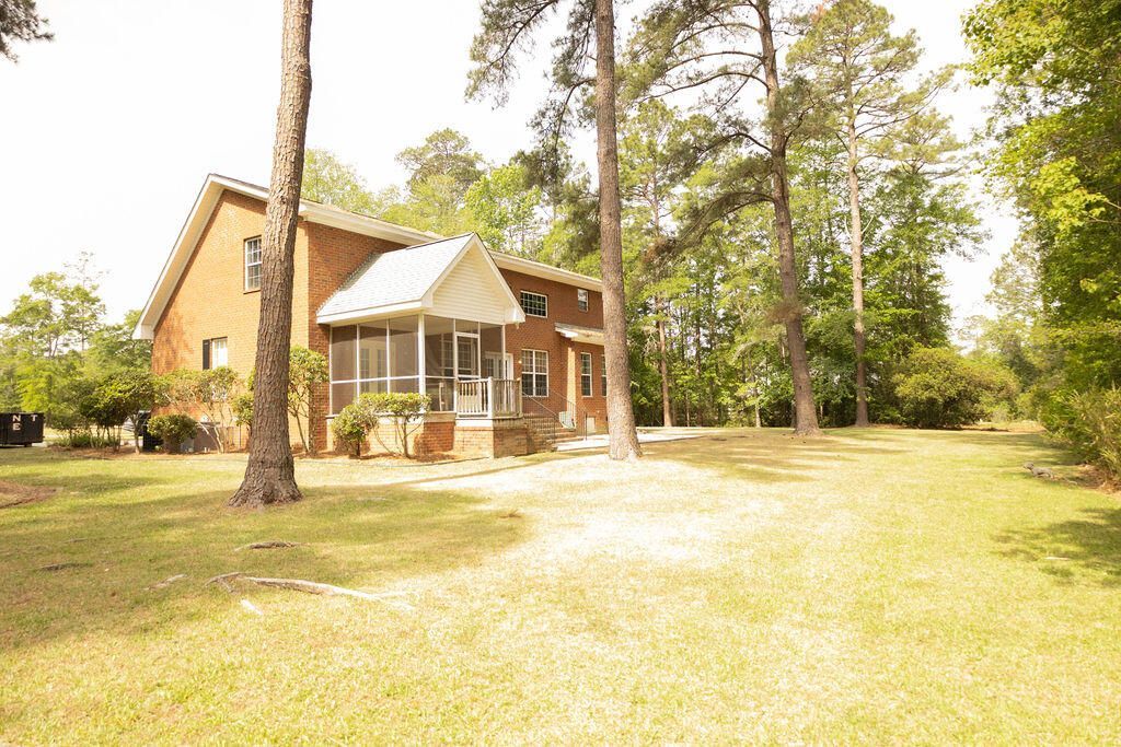 690 Longleaf Drive Photo 31