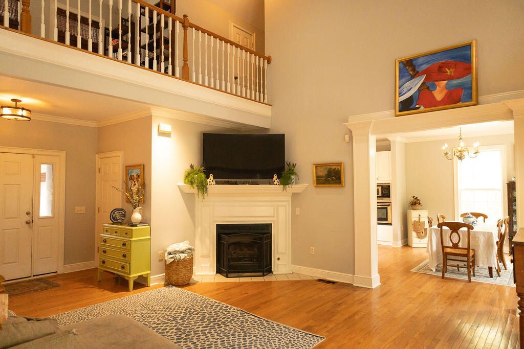 690 Longleaf Drive Photo 6