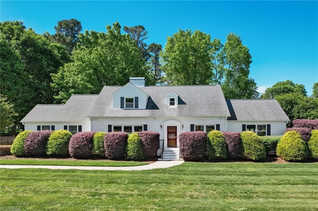 3905 Friendly Avenue, Greensboro, NC 27410 Main Photo