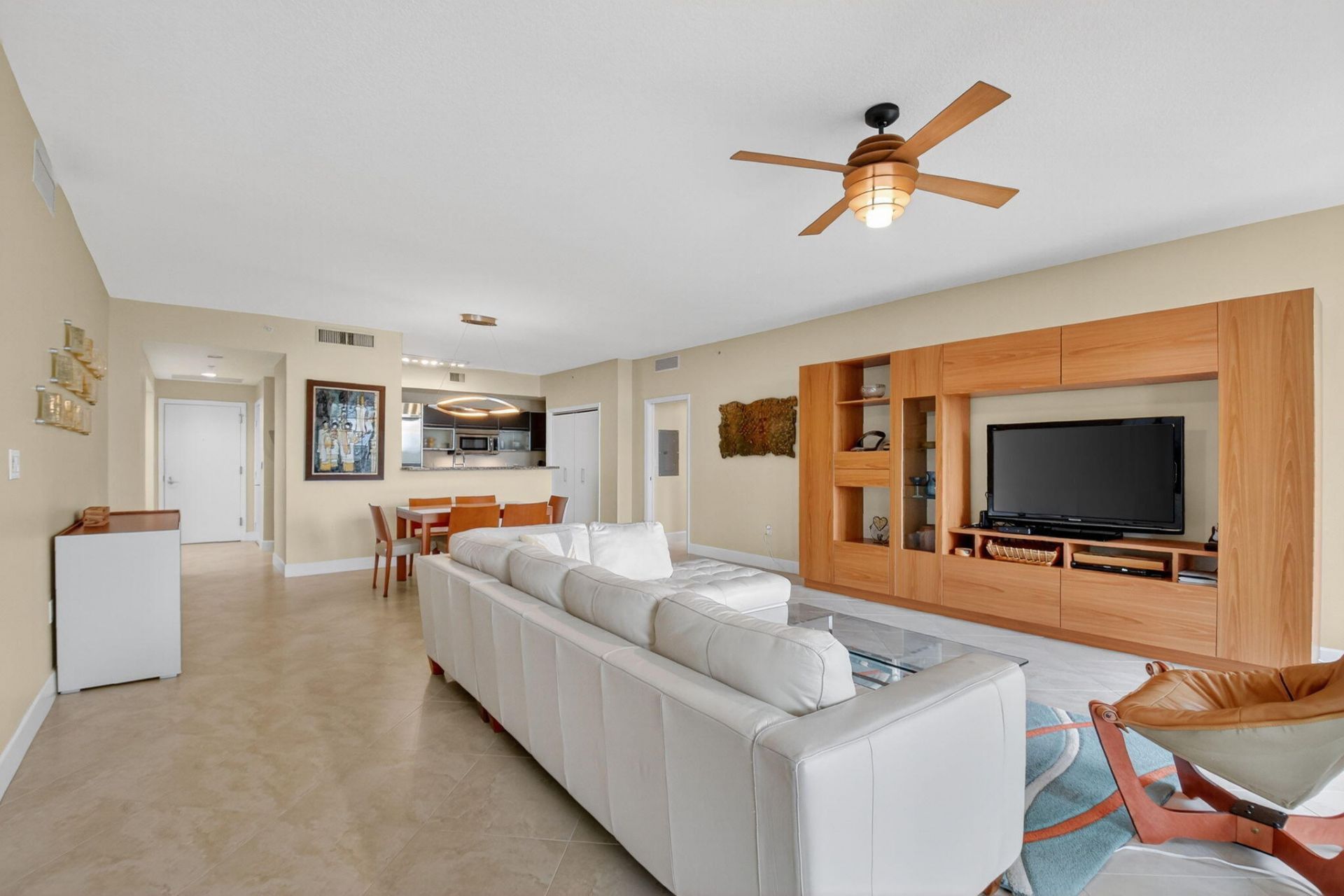 550 Okeechobee Boulevard, Unit 423, West Palm Beach, FL 33401 Photo