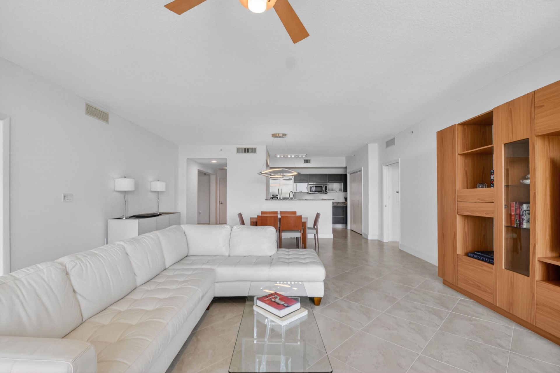 550 Okeechobee Boulevard, Unit 423, West Palm Beach, FL 33401 Photo