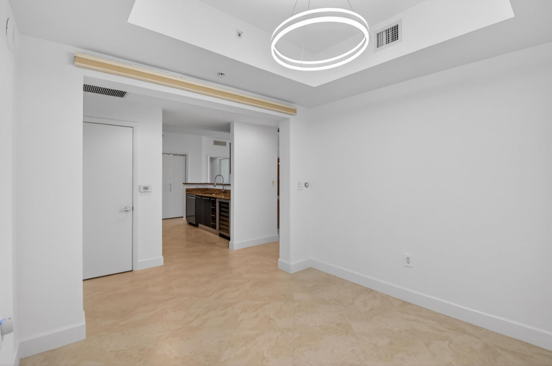 550 Okeechobee Boulevard, Unit 423, West Palm Beach, FL 33401 Photo