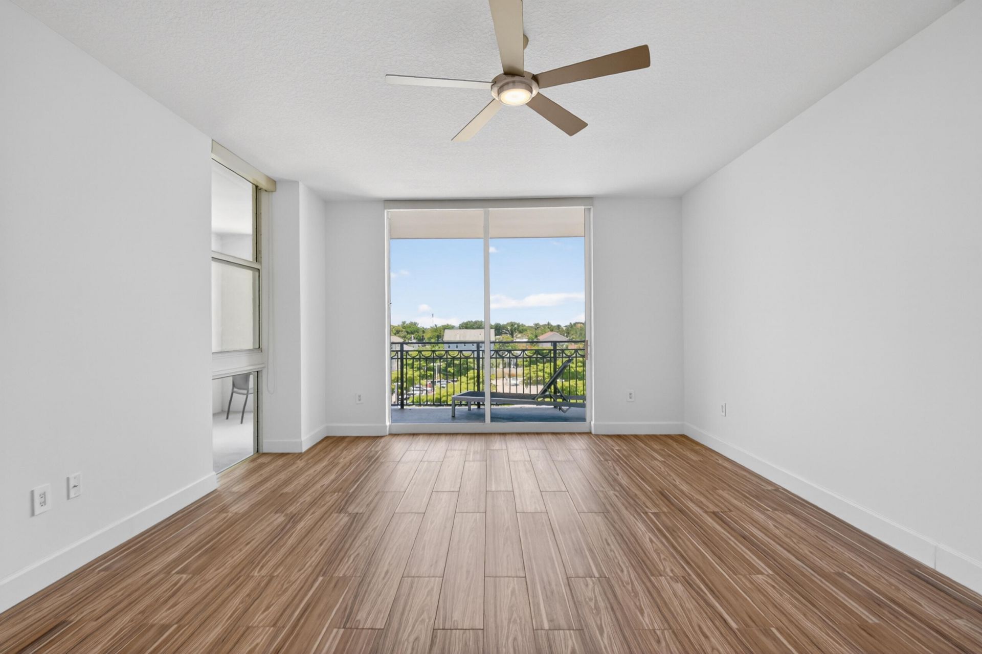 550 Okeechobee Boulevard, Unit 423, West Palm Beach, FL 33401 Photo