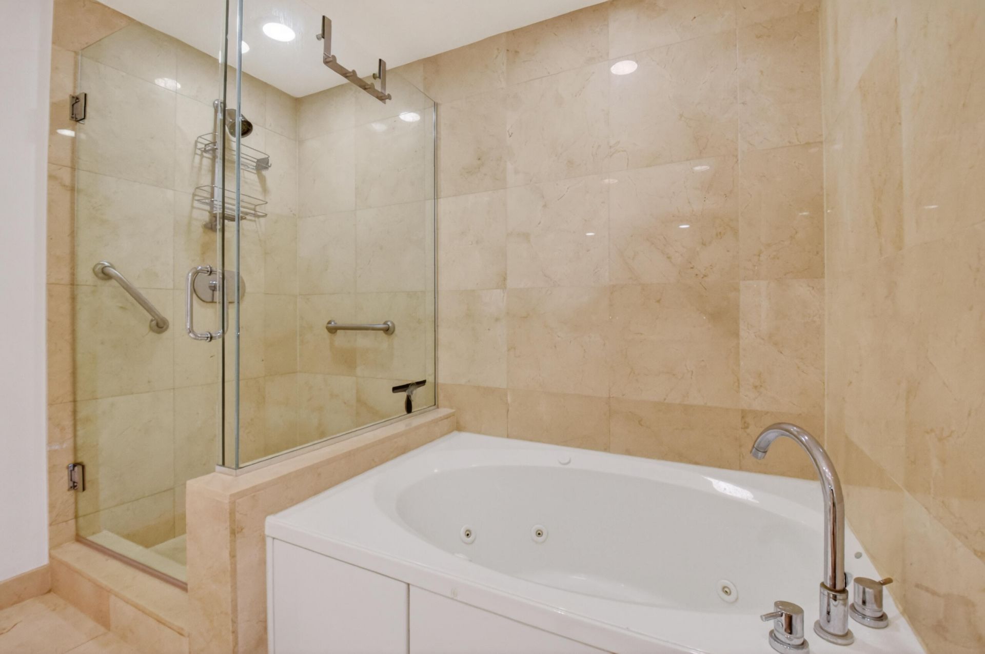 550 Okeechobee Boulevard, Unit 423, West Palm Beach, FL 33401 Photo