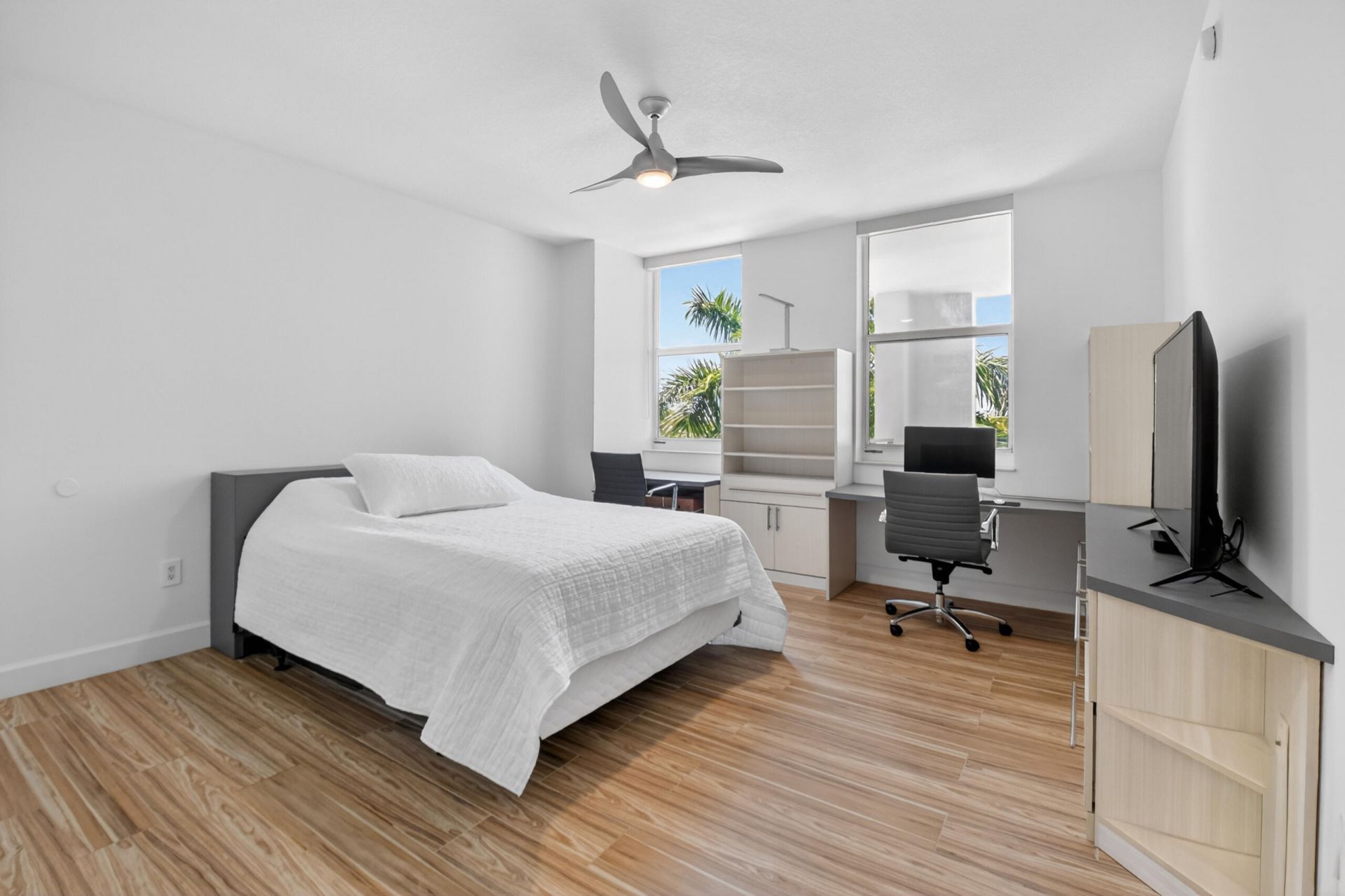 550 Okeechobee Boulevard, Unit 423, West Palm Beach, FL 33401 Photo