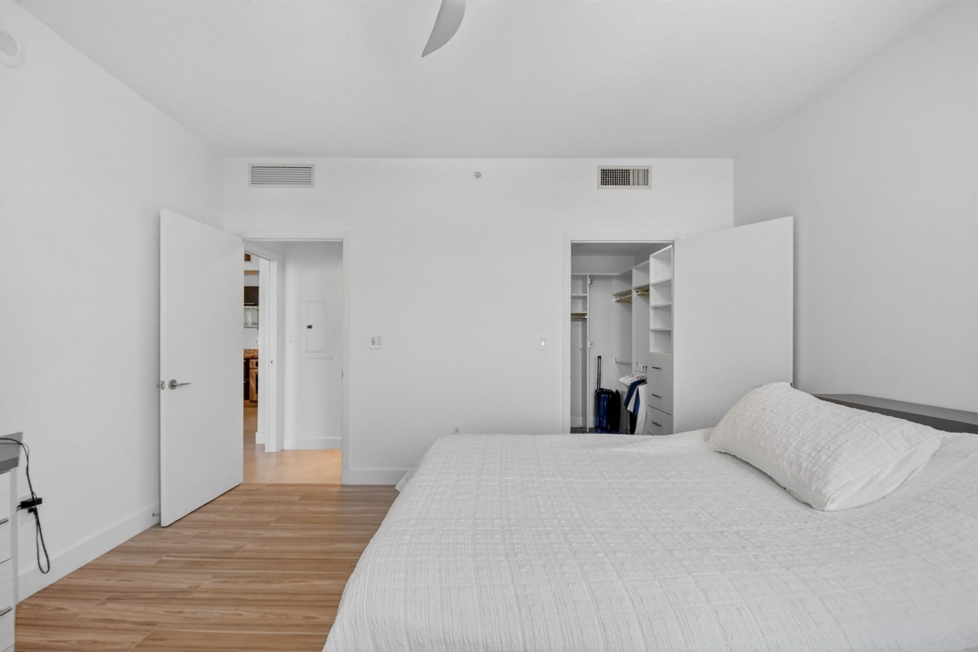 550 Okeechobee Boulevard, Unit 423, West Palm Beach, FL 33401 Photo