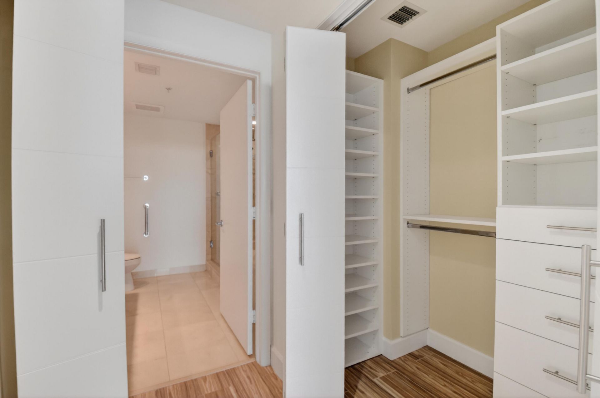 550 Okeechobee Boulevard, Unit 423, West Palm Beach, FL 33401 Photo