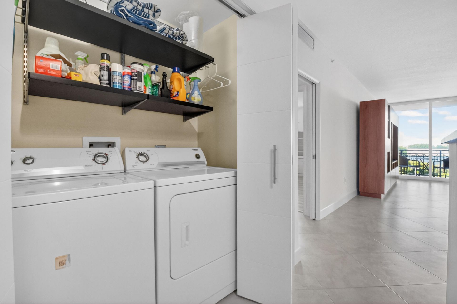 550 Okeechobee Boulevard, Unit 423, West Palm Beach, FL 33401 Photo
