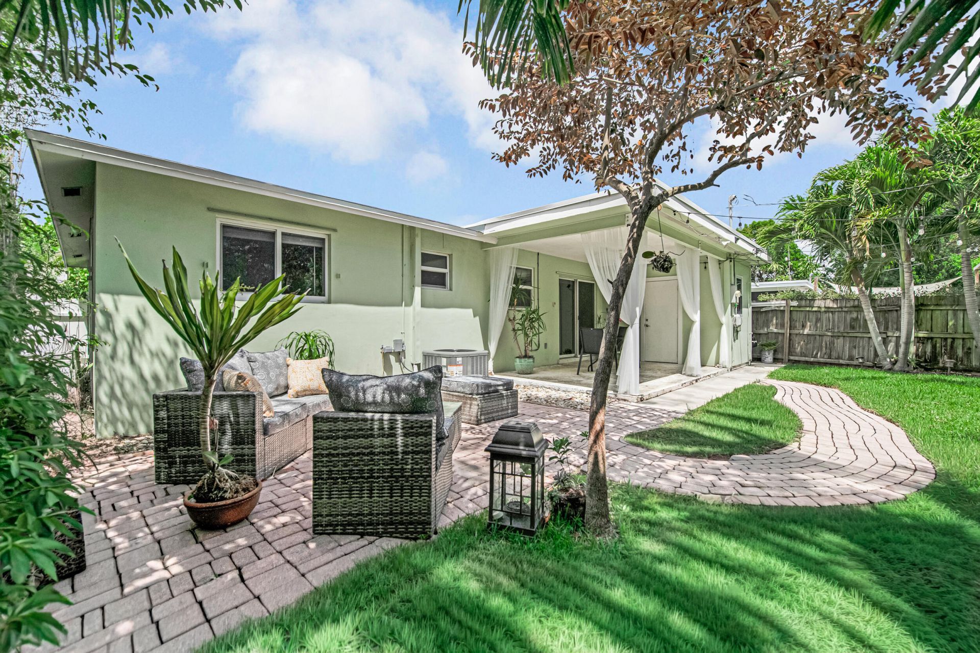 1612 N Ocean Breeze, Lake Worth Beach, FL 33460 Photo