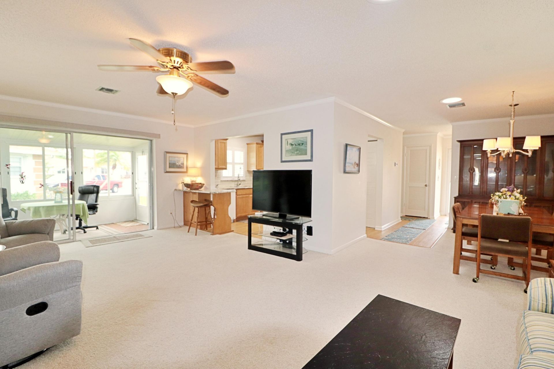 945 Savannas Point Drive, Fort Pierce, FL 34982 Photo
