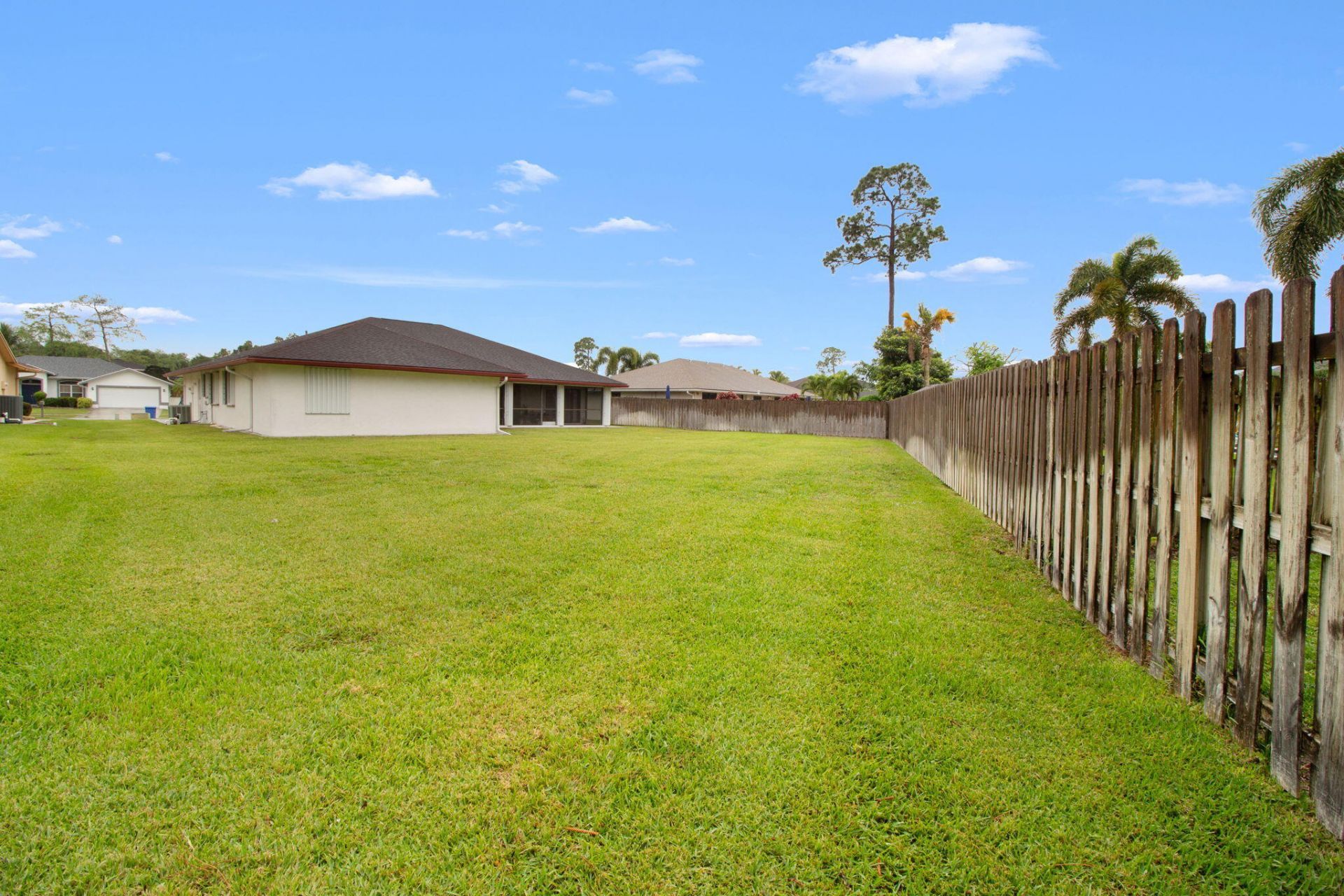 132 Kings Way, Royal Palm Beach, FL 33411 Photo