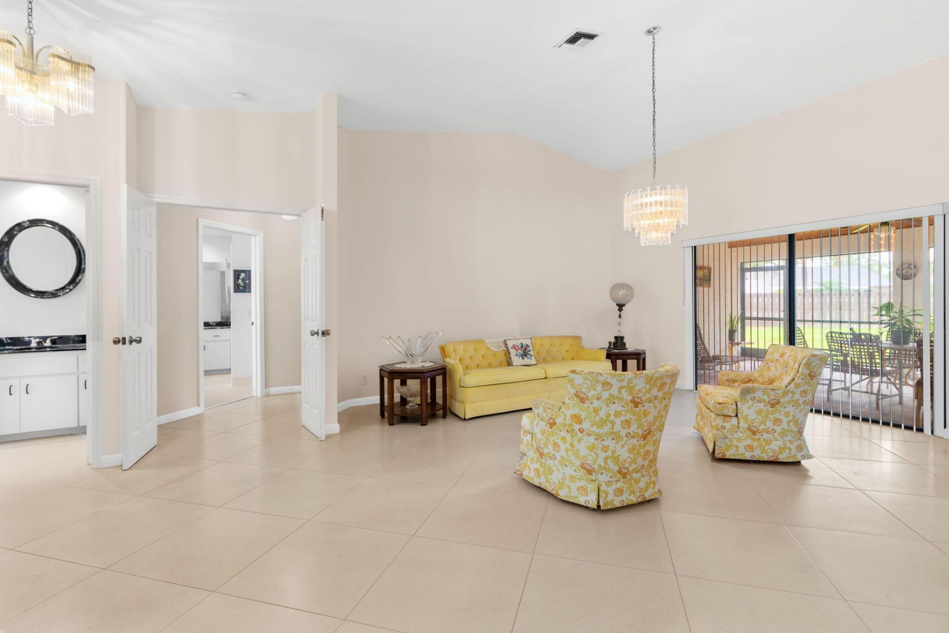 132 Kings Way, Royal Palm Beach, FL 33411 Photo
