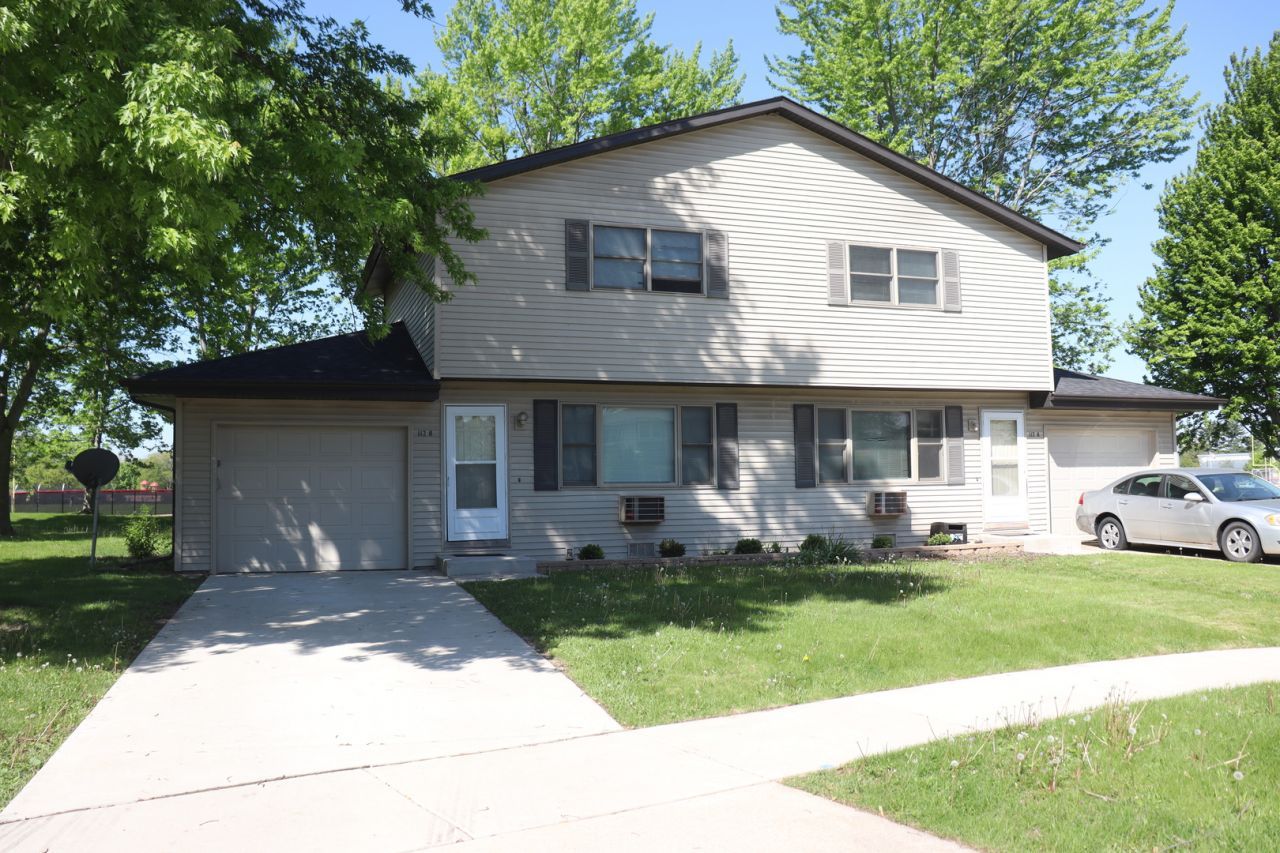 112 Appletree Court, Yorkville, IL 60560 Main Photo