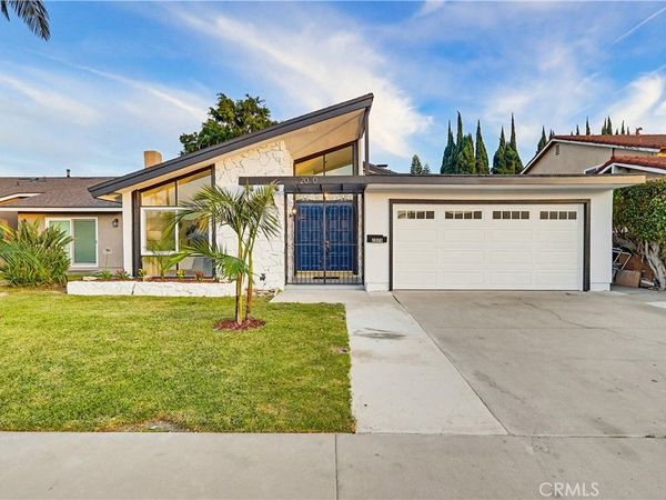 2020 Del Bay Street, Lakewood, CA 90712