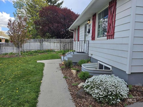 2026 11th Ave, Twin Falls, ID 83301