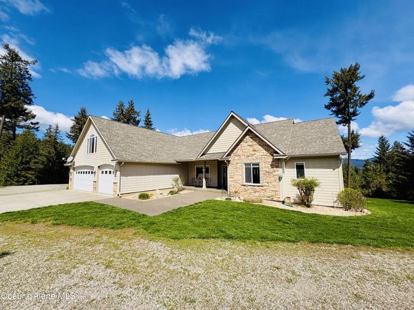 10459 N Summit Loop, Hauser, ID 83854