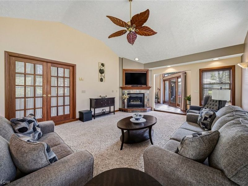 16912 Albion Road, Strongsville, OH 44136 Photo 14